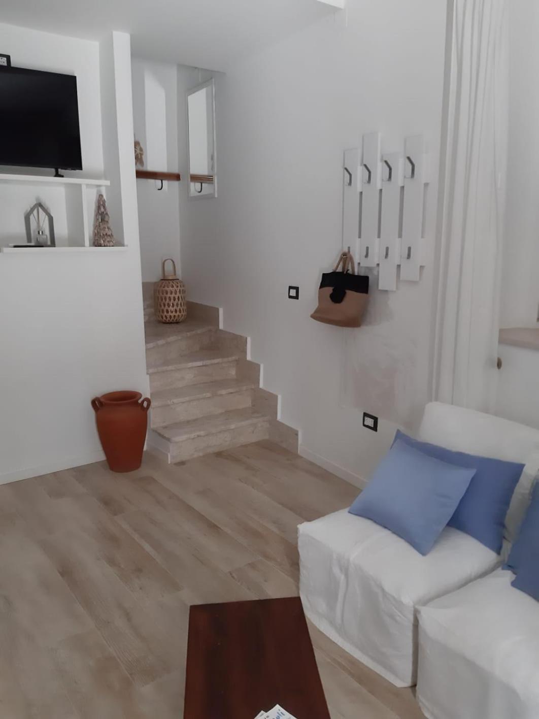 テルモリ Casa Tornola Nel Borgoヴィラ エクステリア 写真